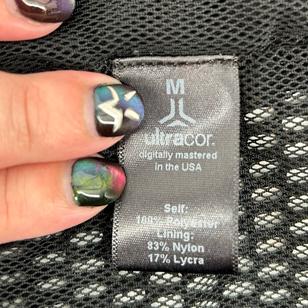 ultracor Zip Up All Over Mesh Logo Back Graphic Active Hooded Vest Size Medium - Picture 9 of 11